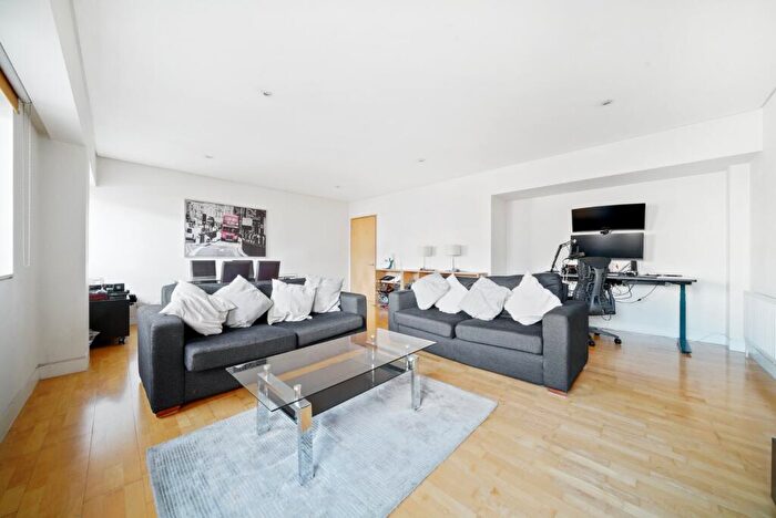1 Bedroom Apartment To Rent In Britton Street, EC1M