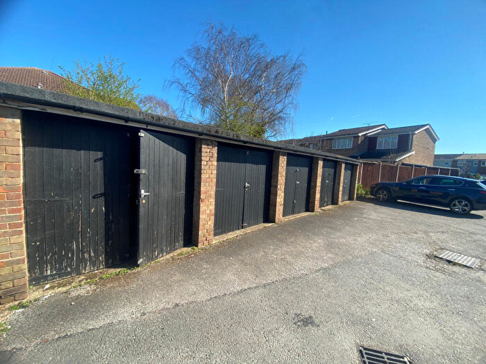 Garage / Parking To Rent In Havengore, Chelmsford, CM1