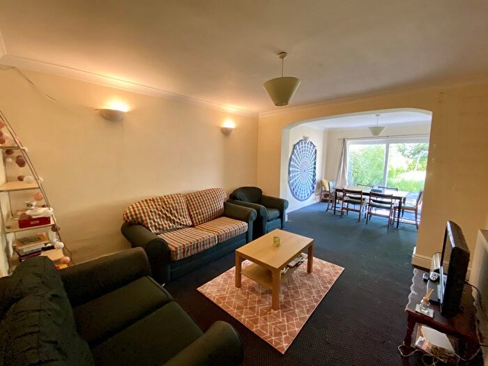 4 Bedroom Semi-Detached House To Rent In Hatherley Road, Manchester, M20