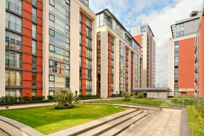 1 Bedroom Apartment To Rent In Capital East Building, Western Gateway, Royal Victoria Docks, Docklands, Canary Wharf, London, E16