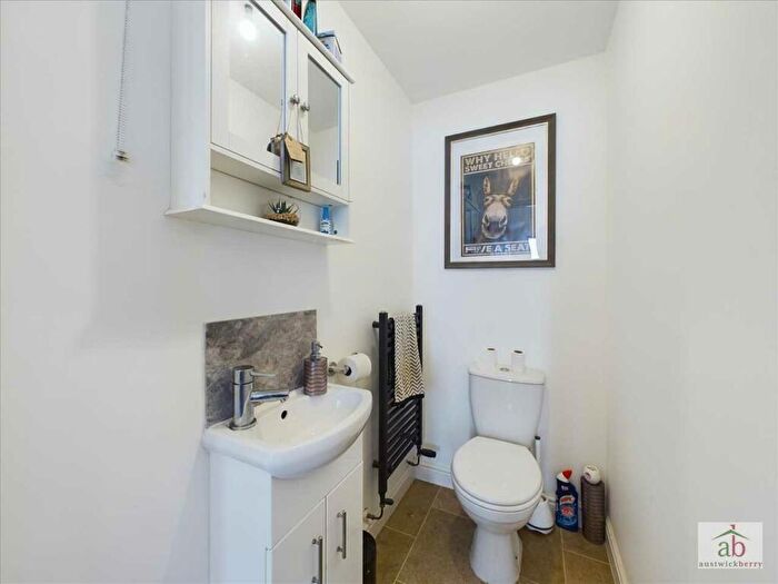 5 Bedroom Detached House For Sale In Bull Drive, Kesgrave, IP5