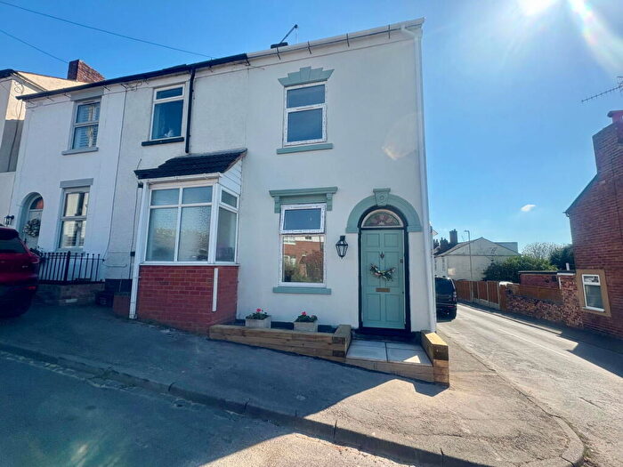 3 Bedroom End Of Terrace House To Rent In King William Street, Stourbridge, DY8