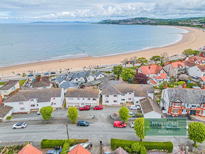 2 Bedroom Flat For Sale In Beaumont Court, Everard Road, Rhos On Sea, Colwyn Bay, LL28