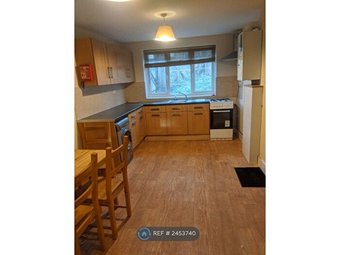 1 Bedroom Flat To Rent In Baker Road, London, NW10