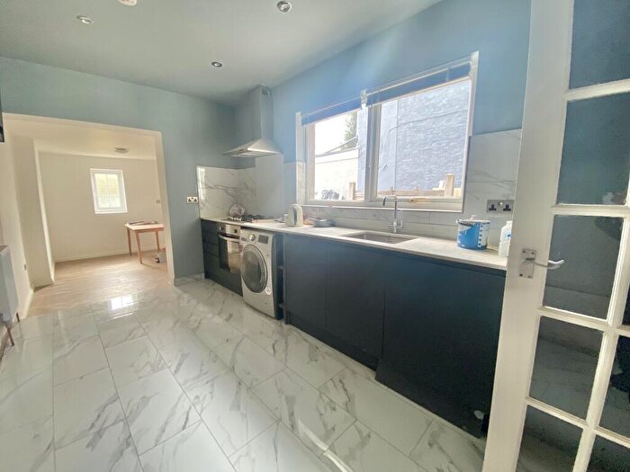 4 Bedroom House To Rent In Riverview Terrace London Road Purfleet, RM19