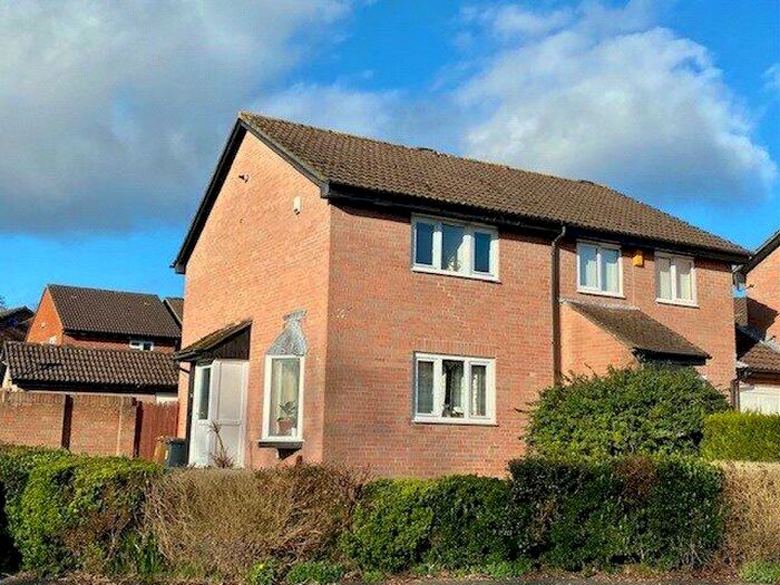 3 Bedroom Semi-Detached House To Rent In Nutshalling Avenue, Rownhams, Southampton, Hampshire, SO16