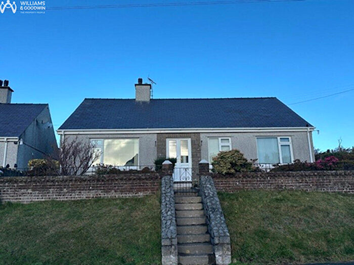 3 Bedroom Detached Bungalow For Sale In Llwyndu Road, Penygroes, Gwynedd, LL54