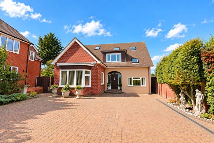 5 Bedroom Detached House For Sale In Junction Road, Gillingham, ME7