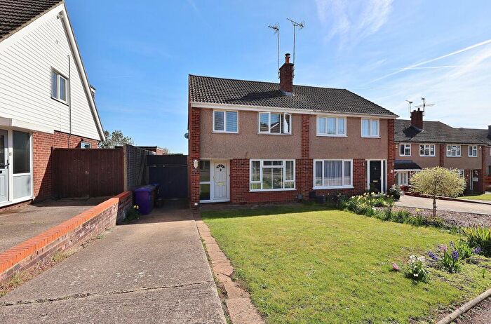 3 Bedroom Semi Detached House For Sale In Westwood Avenue, Hitchin, SG4