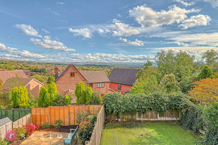 3 Bedroom Semi-Detached House For Sale In Inglefield, Norden, Rochdale, OL11