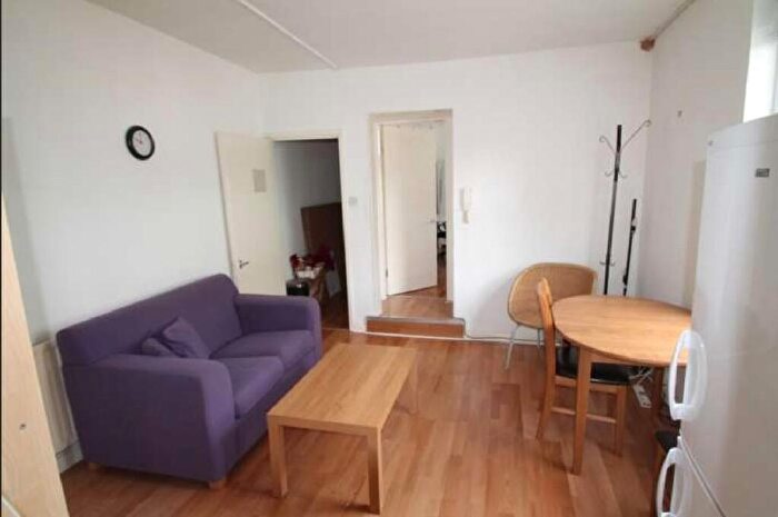 1 Bedroom Flat To Rent In Arthur Avenue, Lenton, Nottingham, Nottinghamshire, NG7