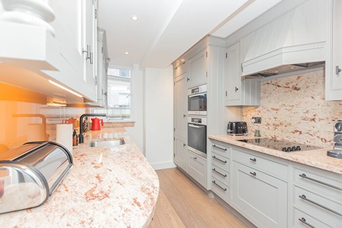 2 Bedroom Flat To Rent In Grosvenor Hill Court, Bourdon Street, Mayfair, W1K