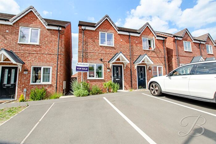 2 Bedroom Semi-Detached House For Sale In Sandy Grove, Mansfield, NG18