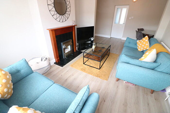 2 Bedroom Terraced House To Rent In Hotham Road South, HU5