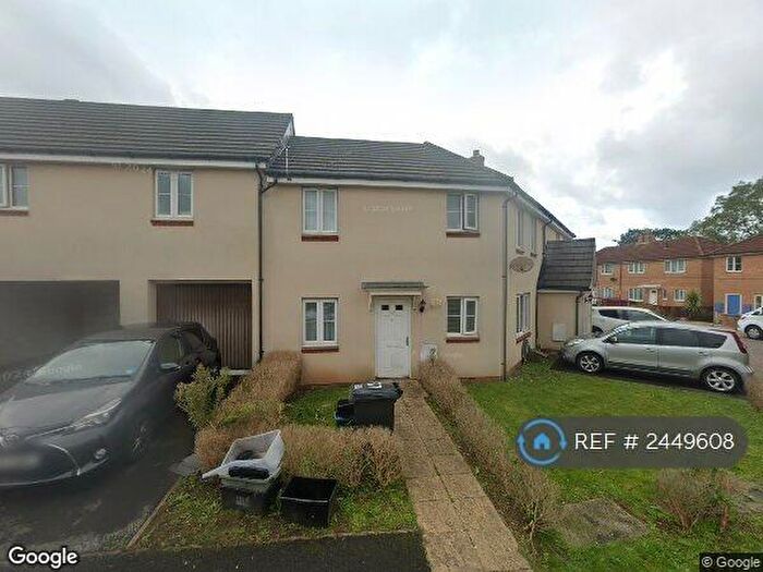 2 Bedroom Flat To Rent In Emerson Square, Bristol, BS7