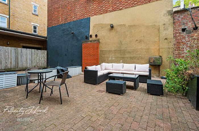 3 Bedroom Flat For Sale In Raven Row, Whitechapel, London, E1