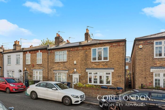 3 Bedroom End Of Terrace House To Rent In Bedford Road, London, W13