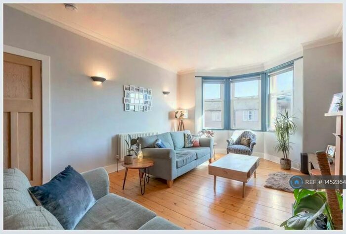 2 Bedroom Flat To Rent In Learmonth Avenue, Edinburgh, EH4