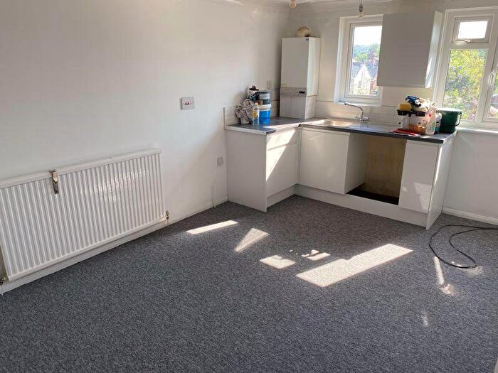 1 Bedroom Apartment For Sale In Heath Close, Newport, PO30