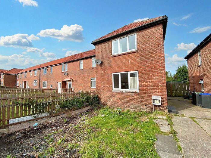 3 Bedroom Semi Detached House To Rent In Burns Terrace, Shotton Colliery, Durham, DH6