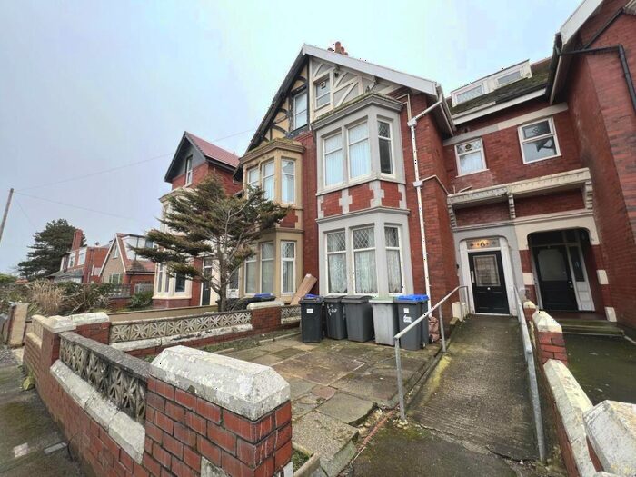 2 Bedroom Flat To Rent In Horncliffe Road, Blackpool, FY4