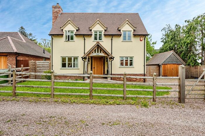 3 Bedroom Detached House For Sale In The Firs, Winforton, Hereford, HR3