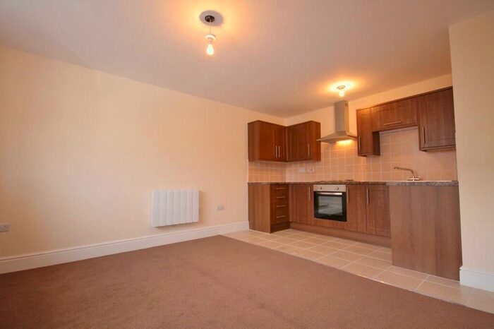 2 Bedroom Flat To Rent In Elder Road, Northallerton, DL6