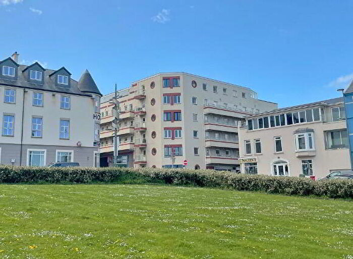 2 Bedroom Flats For Sale In Royale Court Apartments, Portrush, BT56