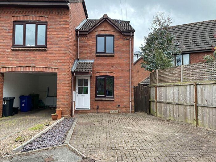 2 Bedroom End Of Terrace House To Rent In Crofters Close, Oldswinford, DY8