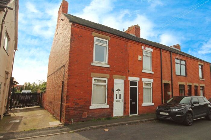 2 Bedroom End Of Terrace House To Rent In Queen Street, Thorne, Doncaster, South Yorkshire, DN8