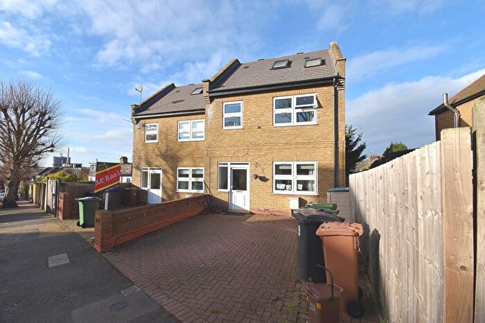 3 Bedroom Semi Detached House For Sale In Castle Avenue, Highams Park, London., E4