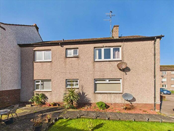 2 Bedroom Flat For Sale In Hillside Road, Campbeltown, PA28