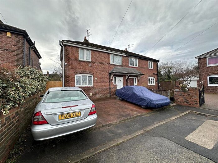 3 Bedroom House For Sale In Northbank Gardens, Manchester, M19