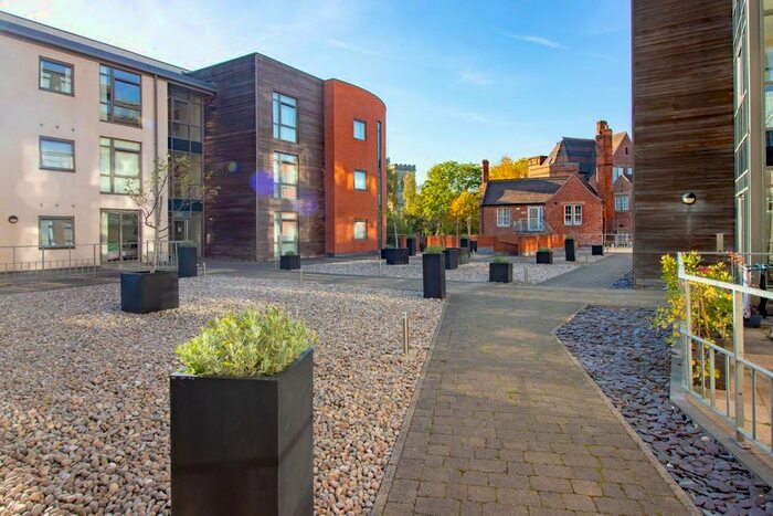 2 Bedroom Flat To Rent In Church Street, Beeston, Nottingham, NG9