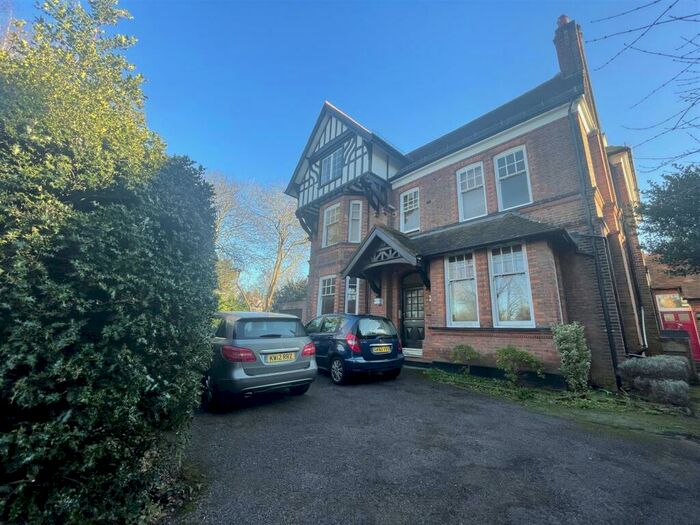 1 Bedroom Apartment To Rent In Surbiton, KT6