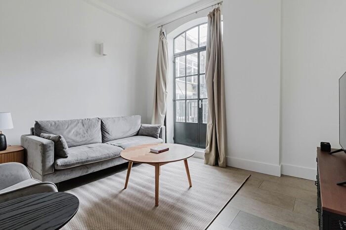 2 Bedroom Flat To Rent In Clerkenwell, London, EC1V