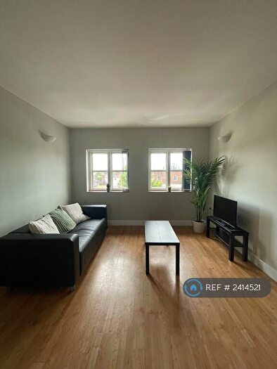 2 Bedroom Flat To Rent In Park Road, Ormskirk, L39