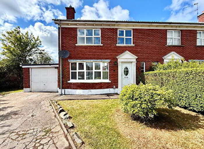 3 Bedroom Semi-Detached House For Sale In Lyndhurst Road, L'Derry, BT47