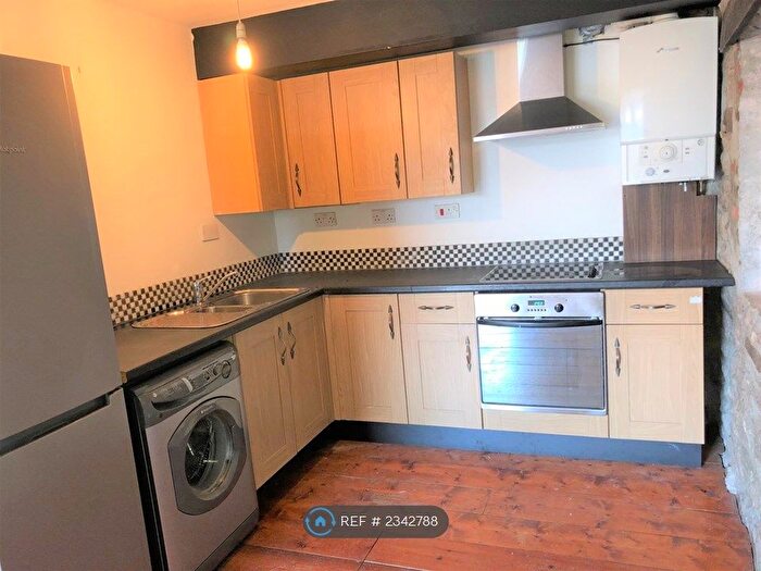 1 Bedroom Flat To Rent In High Street, Plymouth, PL1