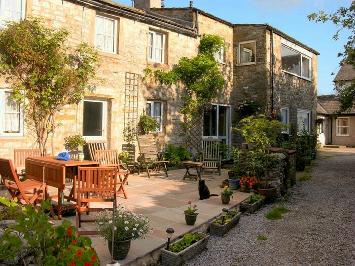 4 Bedroom Semi-Detached House For Sale In Wears Fold, Kettlewell, Skipton, BD23