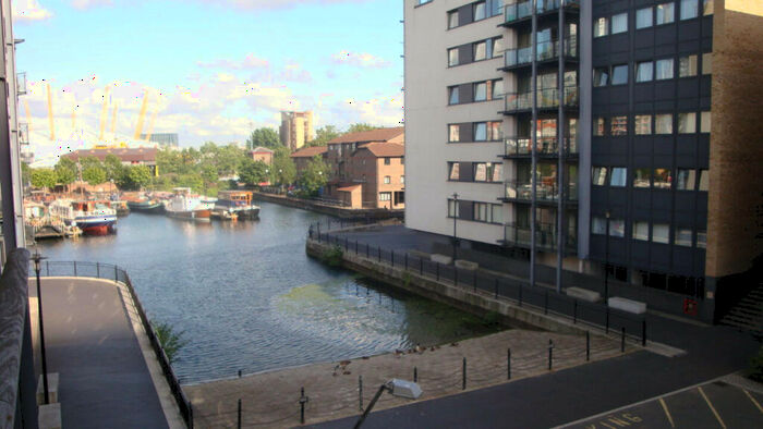 1 Bedroom Apartment To Rent In Boardwalk Place, London, E14
