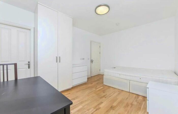 1 Bedroom Studio To Rent In Windsor Road, London, W5