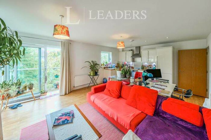 2 Bedroom Apartment To Rent In Charrington Place, AL1