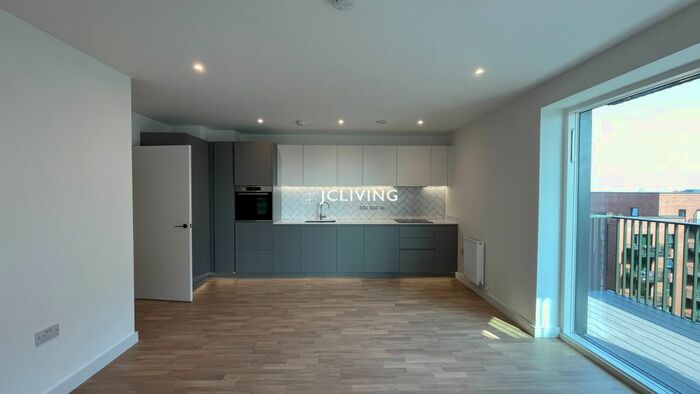 1 Bedroom Flat To Rent In London, UB1