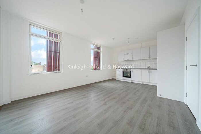 1 Bedroom Flat To Rent In Centenary Road, Dagenham, RM9
