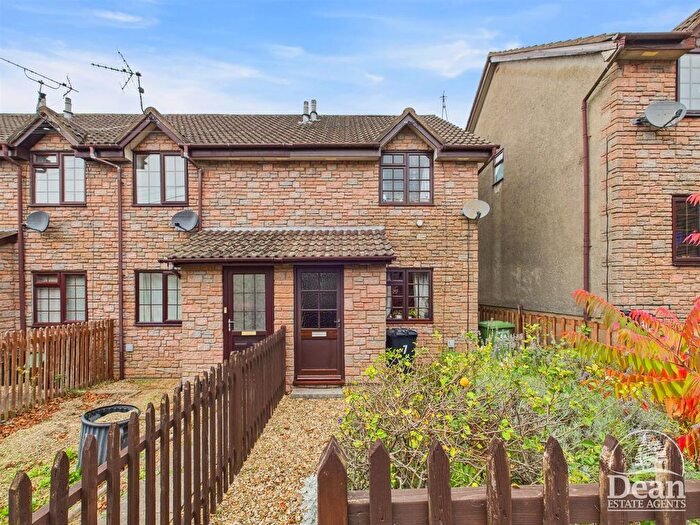 2 Bedroom End Terrace House For Sale In St. Whites Road, Cinderford, GL14