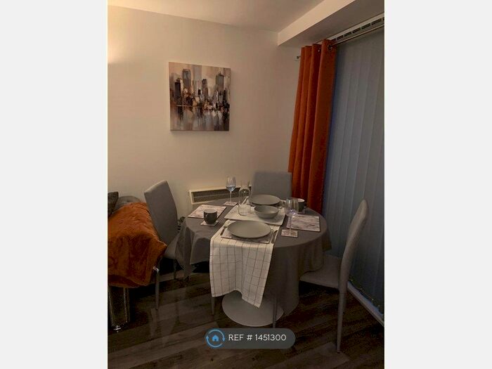 2 Bedroom Flat To Rent In Whitworth Street West, Manchester, M1