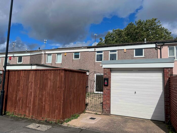 3 Bedroom House To Rent In Gorlangton Close, Bristol, BS14