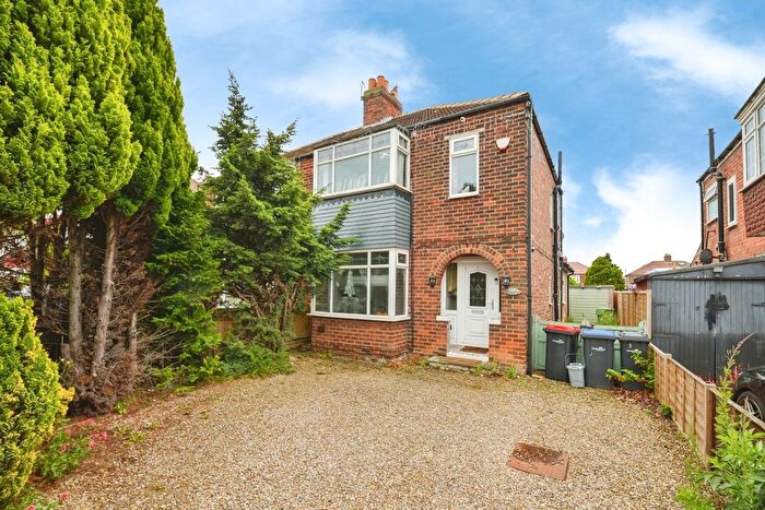 3 Bedroom Semi-Detached House For Sale In Mandale Road, Middlesbrough, TS5