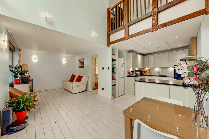 2 Bedroom Apartment To Rent In Britton Street, EC1M